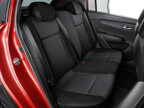 Kia Rio IV Рестайлинг с пробегом 2021 года, цена 1 605 000 рублей, 138303 км, хэтчбек, Автокод Объявления