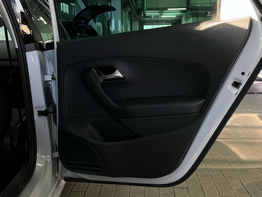 Volkswagen Polo V Рестайлинг Волгоград  - изображение 18