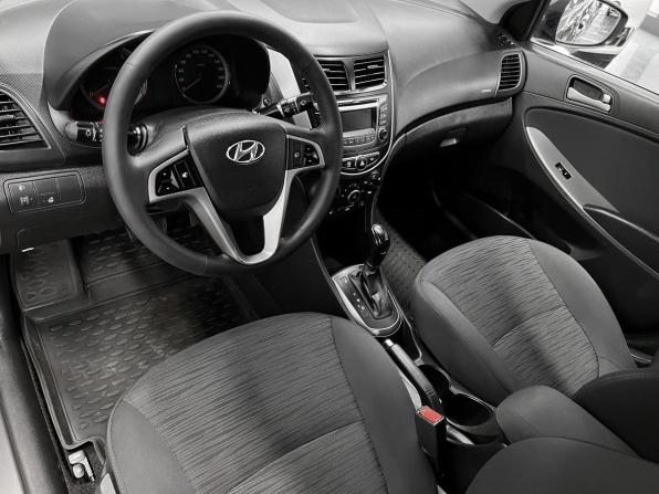 Hyundai Solaris I Рестайлинг с пробегом 2014 года, цена 1 020 000 рублей, 135065 км, седан, Автокод Объявления