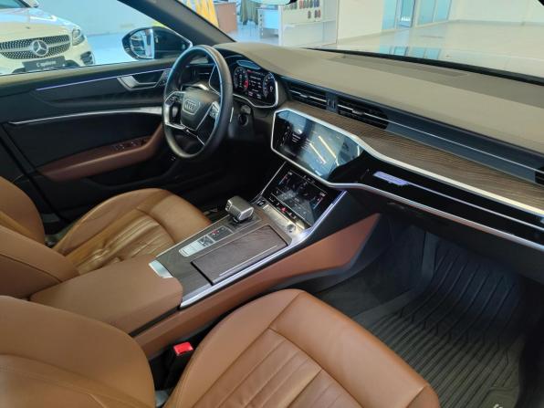 Audi A6 V (C8) с пробегом 2021 года, цена 3 884 000 рублей, 118639 км, седан, Автокод Объявления