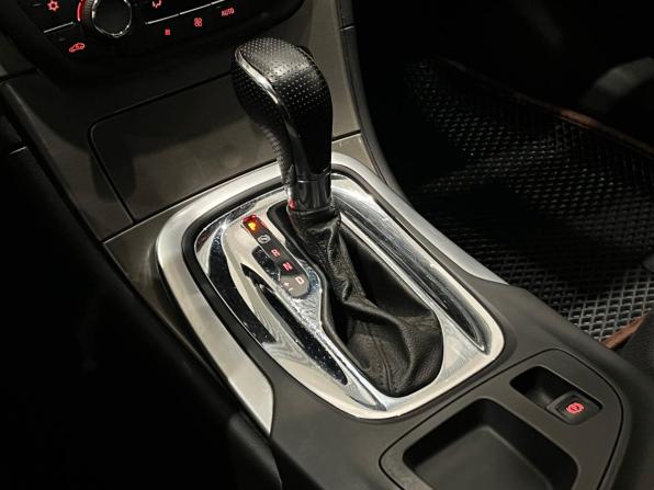 Opel Insignia I с пробегом 2013 года, цена 885 000 рублей, 114950 км, седан, Автокод Объявления
