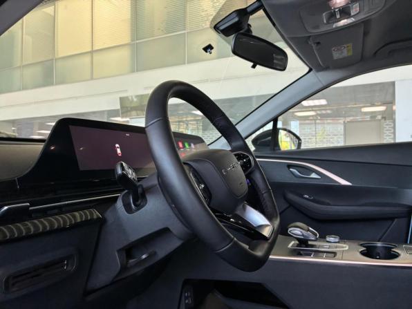 Omoda C5 I с пробегом 2023 года, цена 1 665 000 рублей, 50000 км, внедорожник, Автокод Объявления