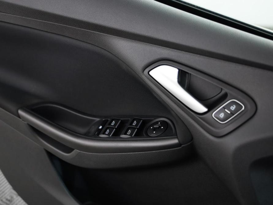 Ford Focus III Рестайлинг Санкт-Петербург  - изображение 17