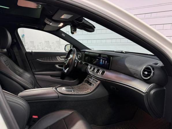 Mercedes-Benz E-Класс V (W213 S213 C238) Рестайлинг с пробегом 2020 года, цена 5 550 000 рублей, 41000 км, седан, Автокод Объявления