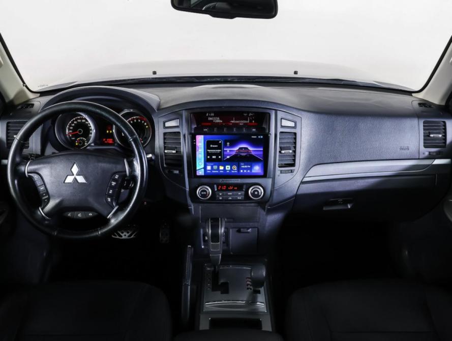 Mitsubishi Pajero IV Рестайлинг 1 Москва  - изображение 17