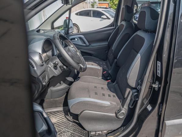 Citroen Berlingo II с пробегом 2011 года, цена 820 000 рублей, 216425 км, компактвэн, Автокод Объявления