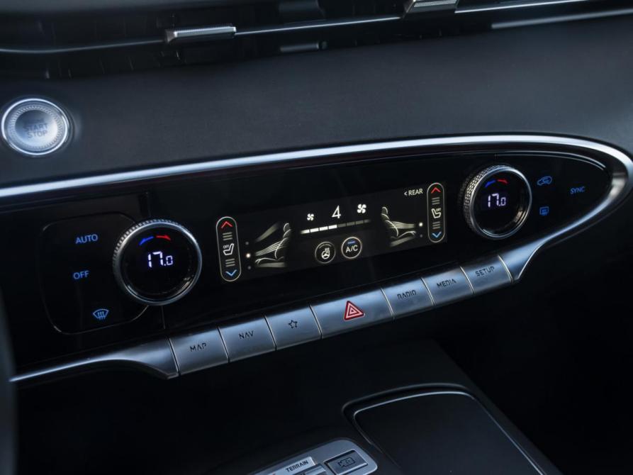 Genesis GV70 I Москва  - изображение 17