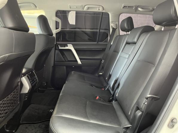 Toyota Land Cruiser Prado 150 Series Рестайлинг 3 с пробегом 2021 года, цена 7 100 000 рублей, 80000 км, внедорожник, Автокод Объявления