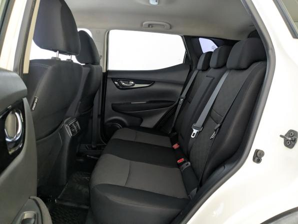 Nissan Qashqai II с пробегом 2017 года, цена 1 300 000 рублей, 164850 км, внедорожник, Автокод Объявления