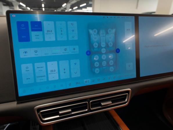 Li Auto (Lixiang) L7 I Рестайлинг с пробегом 2024 года, цена 6 800 000 рублей, 20044 км, внедорожник, Автокод Объявления