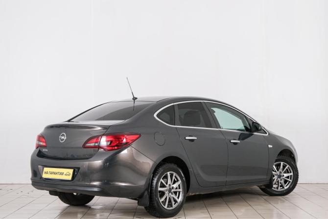 Opel Astra J Рестайлинг с пробегом 2013 года, цена 869 000 рублей, 169655 км, седан, Автокод Объявления