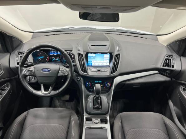 Ford Kuga II Рестайлинг с пробегом 2019 года, цена 1 980 000 рублей, 45000 км, внедорожник, Автокод Объявления