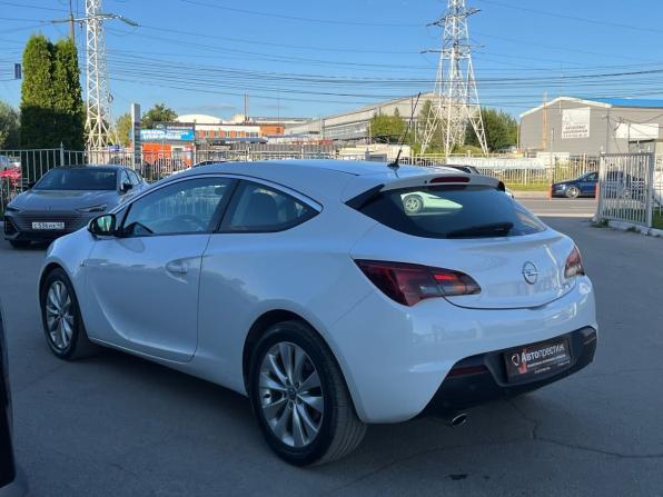 Opel Astra J Рестайлинг с пробегом 2014 года, цена 870 000 рублей, 155693 км, хэтчбек, Автокод Объявления