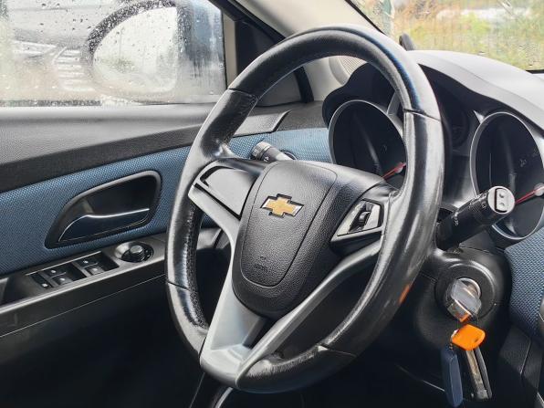 Chevrolet Cruze I Рестайлинг с пробегом 2013 года, цена 569 000 рублей, 321807 км, универсал, Автокод Объявления