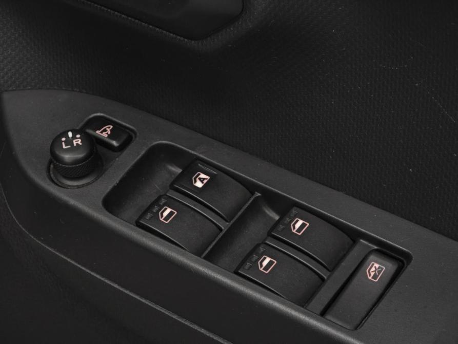 Daihatsu Mira e:S II Красноярск  - изображение 17