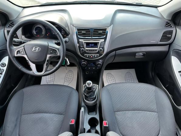 Hyundai Solaris I Рестайлинг с пробегом 2014 года, цена 980 000 рублей, 135000 км, седан, Автокод Объявления