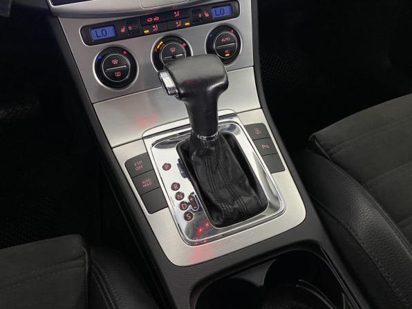 Volkswagen Passat B6 с пробегом 2007 года, цена 780 000 рублей, 332231 км, седан, Автокод Объявления