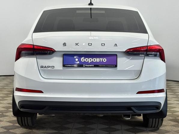 Skoda Rapid II с пробегом 2020 года, цена 1 595 000 рублей, 57404 км, лифтбек, Автокод Объявления
