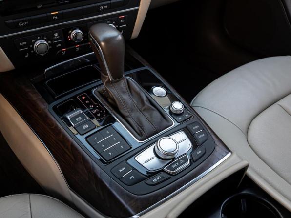 Audi A6 IV (C7) Рестайлинг с пробегом 2016 года, цена 2 030 000 рублей, 169562 км, седан, Автокод Объявления