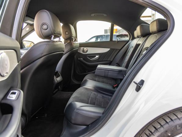 Mercedes-Benz C-Класс IV (W205) Рестайлинг с пробегом 2018 года, цена 2 898 000 рублей, 108019 км, седан, Автокод Объявления