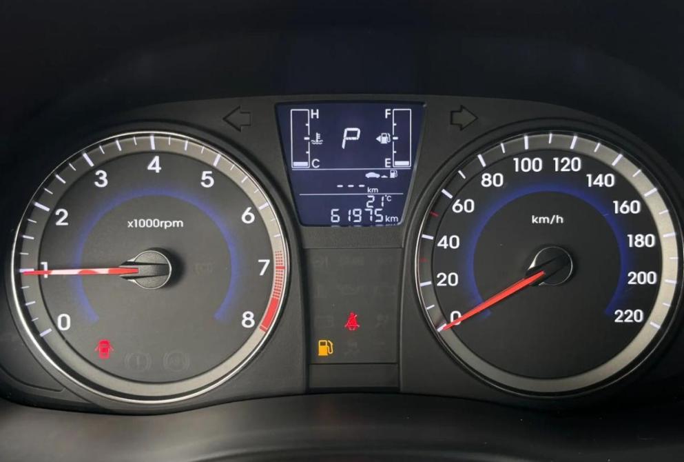 Hyundai Solaris I Киров  - изображение 26