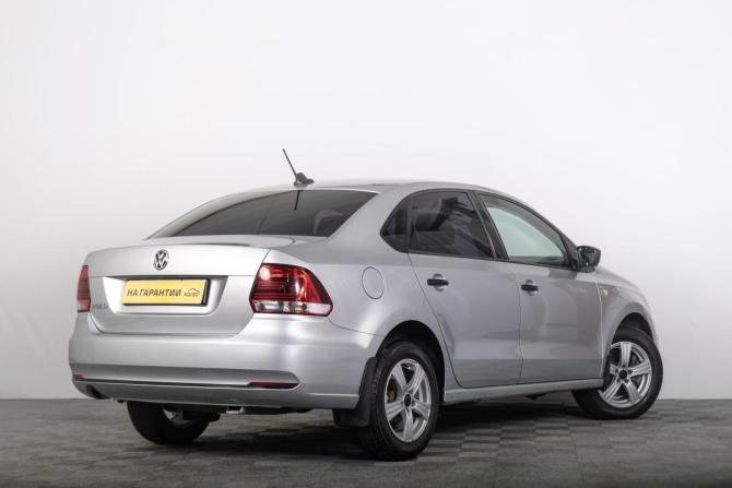 Volkswagen Polo V Рестайлинг с пробегом 2017 года, цена 1 099 000 рублей, 142000 км, седан, Автокод Объявления