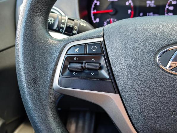 Hyundai Solaris II с пробегом 2019 года, цена 1 315 000 рублей, 170210 км, седан, Автокод Объявления