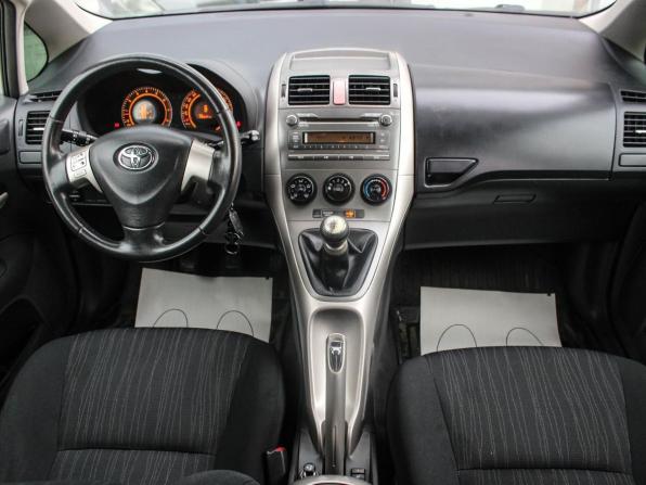 Toyota Auris I с пробегом 2008 года, цена 597 000 рублей, 196000 км, хэтчбек, Автокод Объявления