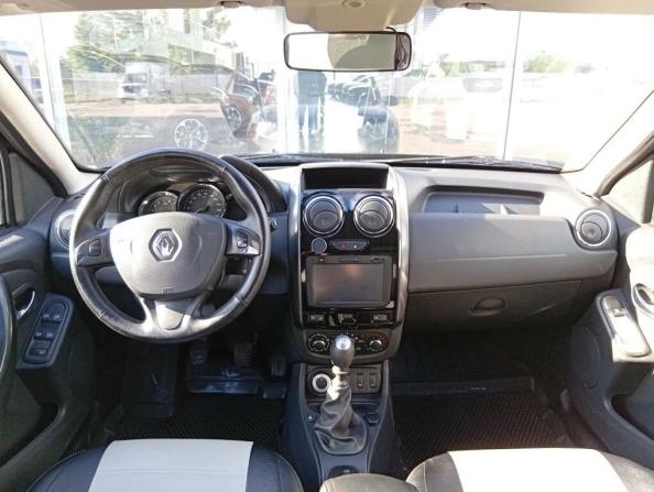 Renault Duster I Рестайлинг с пробегом 2016 года, цена 1 100 000 рублей, 223000 км, внедорожник, Автокод Объявления