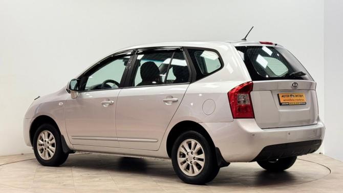 Kia Carens II (UN) с пробегом 2010 года, цена 400 000 рублей, 210483 км, минивэн, Автокод Объявления