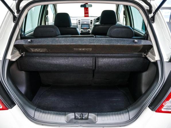Nissan Tiida I с пробегом 2011 года, цена 840 000 рублей, 79756 км, хэтчбек, Автокод Объявления