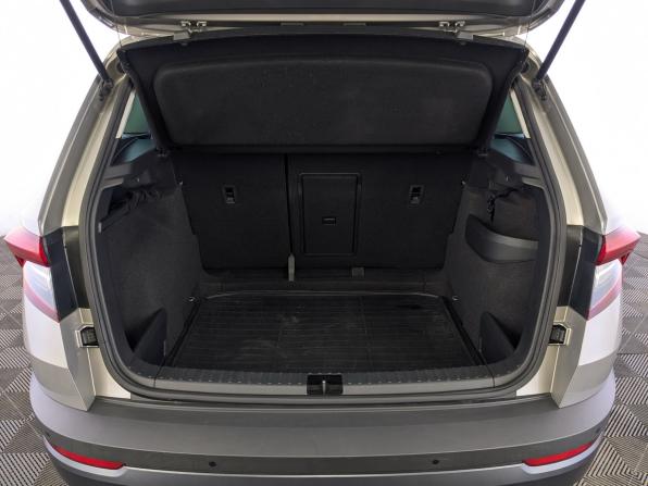 Skoda Karoq I с пробегом 2020 года, цена 2 300 000 рублей, 82932 км, внедорожник, Автокод Объявления