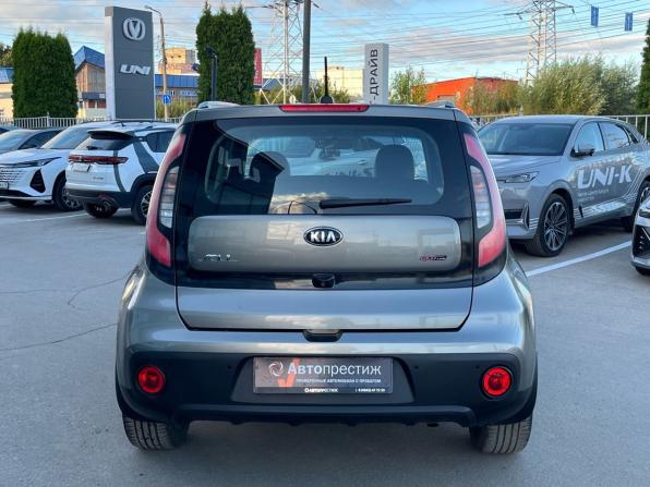 Kia Soul II Рестайлинг с пробегом 2017 года, цена 1 310 000 рублей, 140260 км, хэтчбек, Автокод Объявления