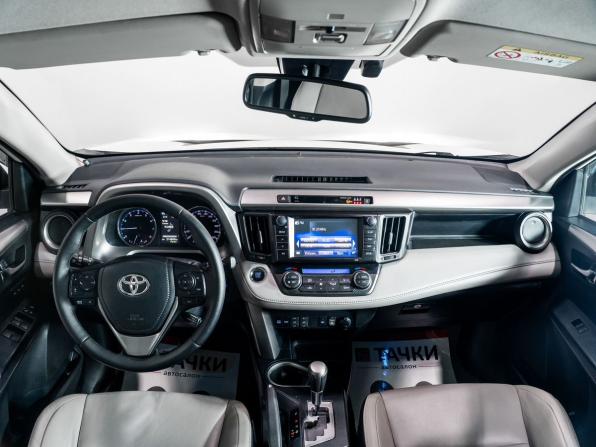 Toyota RAV4 IV (XA40) Рестайлинг с пробегом 2017 года, цена 2 345 000 рублей, 214869 км, внедорожник, Автокод Объявления