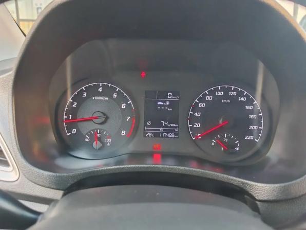 Hyundai Solaris II Рестайлинг с пробегом 2021 года, цена 1 370 000 рублей, 117488 км, седан, Автокод Объявления