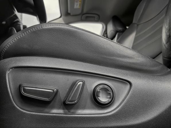Toyota RAV4 V (XA50) с пробегом 2022 года, цена 4 199 000 рублей, 90300 км, внедорожник, Автокод Объявления