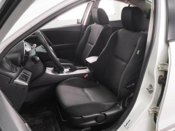 Mazda 3 II (BL) Рестайлинг с пробегом 2012 года, цена 849 000 рублей, 201573 км, седан, Автокод Объявления