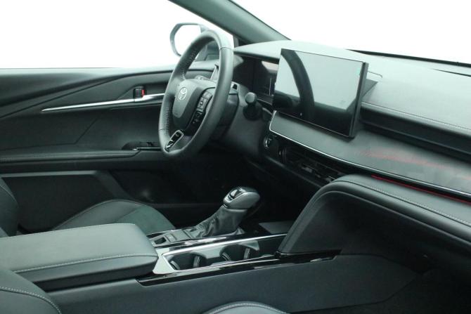 Toyota Camry IX (XV80) China Market с пробегом 2025 года, цена 3 990 000 рублей, 7900 км, седан, Автокод Объявления