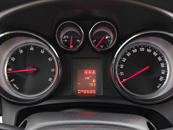 Opel Mokka I с пробегом 2014 года, цена 1 040 000 рублей, 98281 км, внедорожник, Автокод Объявления