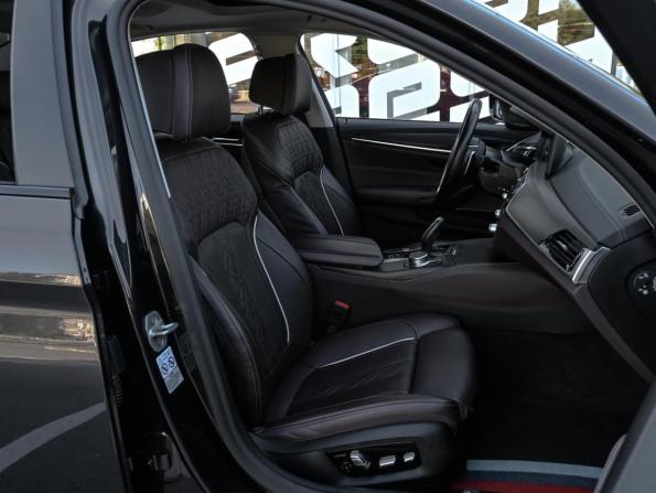 BMW 5 серии VII (G30/G31/G38) Рестайлинг с пробегом 2021 года, цена 4 300 000 рублей, 95442 км, седан, Автокод Объявления