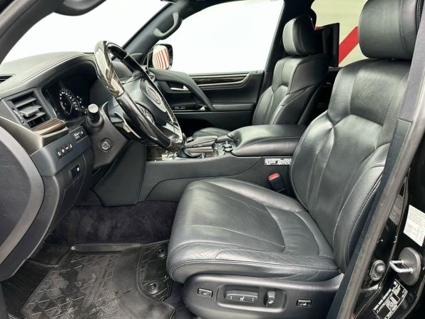 Lexus LX III Рестайлинг 2 с пробегом 2018 года, цена 6 290 000 рублей, 258716 км, внедорожник, Автокод Объявления