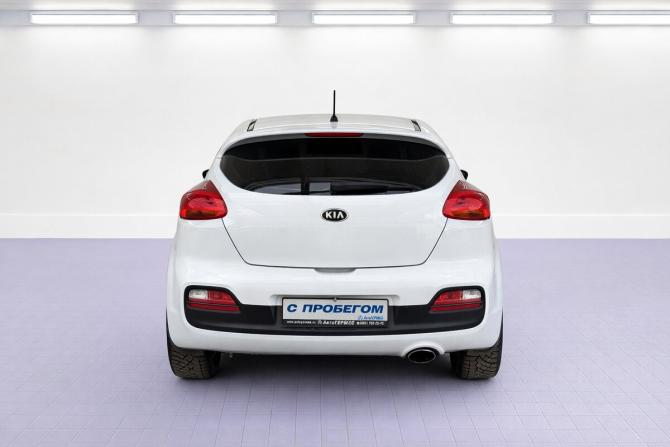 Kia Ceed II с пробегом 2013 года, цена 980 000 рублей, 200505 км, хэтчбек, Автокод Объявления
