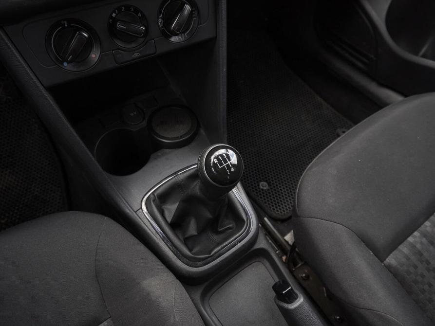Volkswagen Polo V Рестайлинг Казань  - изображение 11
