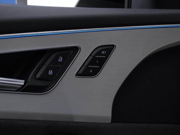 Audi Q8 I (4M) с пробегом 2019 года, цена 7 980 055 рублей, 58585 км, внедорожник, Автокод Объявления