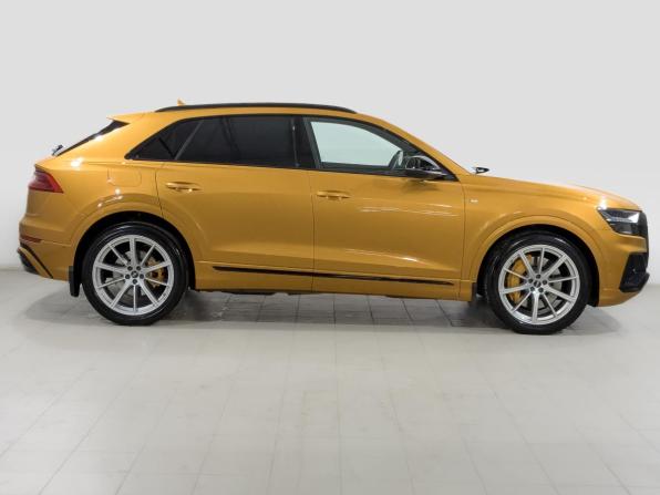 Audi Q8 I (4M) с пробегом 2018 года, цена 5 350 000 рублей, 105167 км, внедорожник, Автокод Объявления