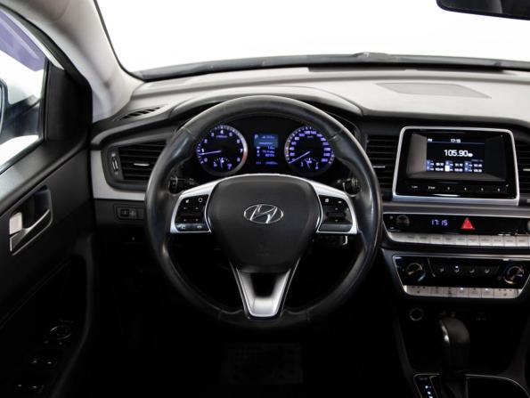 Hyundai Sonata VII (LF) Рестайлинг с пробегом 2019 года, цена 1 000 000 рублей, 244854 км, седан, Автокод Объявления