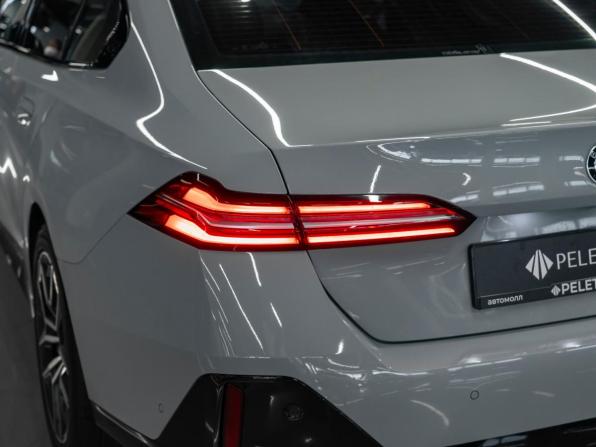BMW 5 серии VIII (G60/G61/G68) с пробегом 2025 года, цена 6 800 000 рублей, 17134 км, седан, Автокод Объявления
