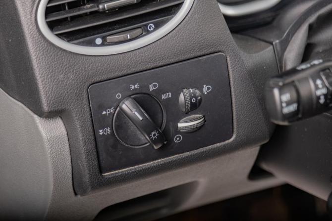 Ford Focus II Рестайлинг с пробегом 2011 года, цена 899 000 рублей, 114100 км, седан, Автокод Объявления