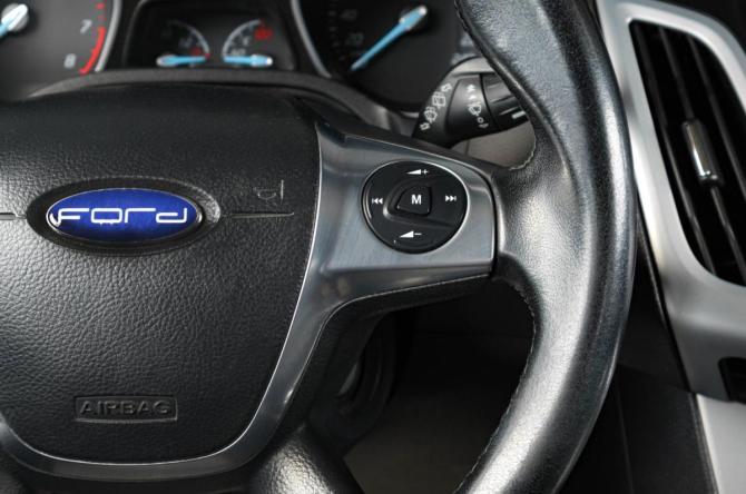 Ford Focus III с пробегом 2013 года, цена 989 000 рублей, 199000 км, универсал, Автокод Объявления