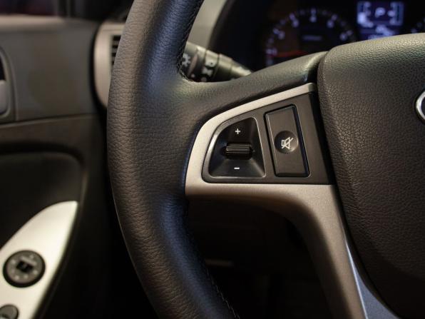 Hyundai Solaris I Рестайлинг с пробегом 2014 года, цена 895 000 рублей, 175047 км, хэтчбек, Автокод Объявления